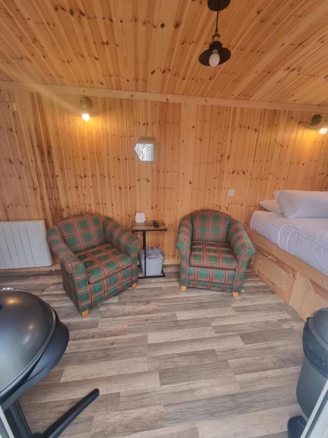 Blair Snug Hut Apartment Kelty Ngoại thất bức ảnh